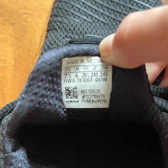 Adidas Cloudfoam Tennis Shoes - Picture 3 of 5